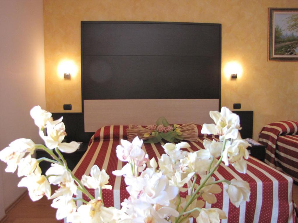קייטי Hotel Iacone חדר תמונה