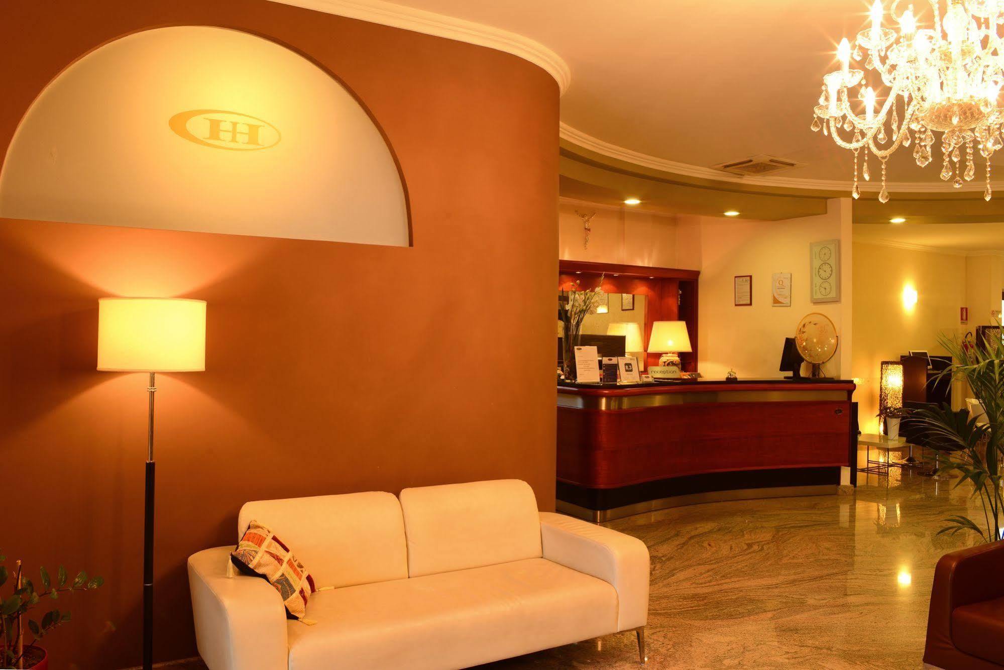 קייטי Hotel Iacone מראה חיצוני תמונה