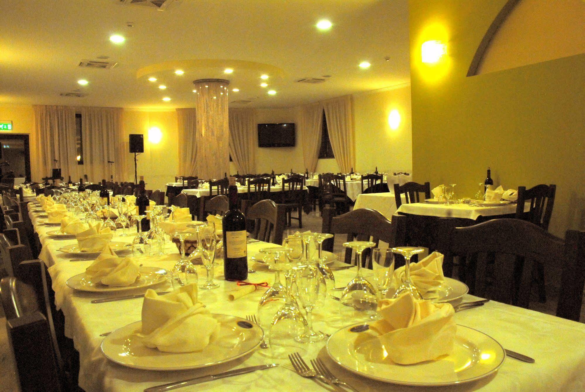 קייטי Hotel Iacone מראה חיצוני תמונה