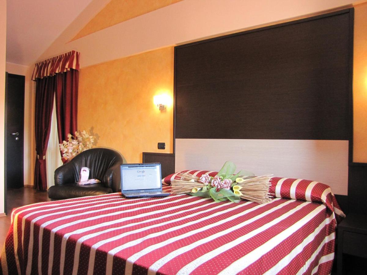 קייטי Hotel Iacone חדר תמונה